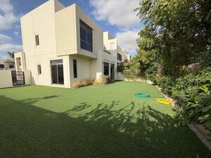Noor Townhouses